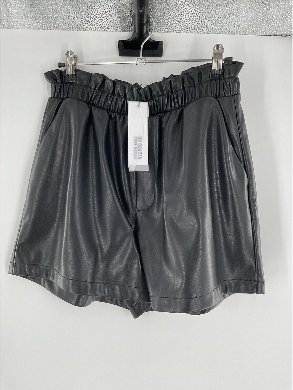Bb Dakota Steve Madden Women Women’s Size Small Faux Leather Shorts 137